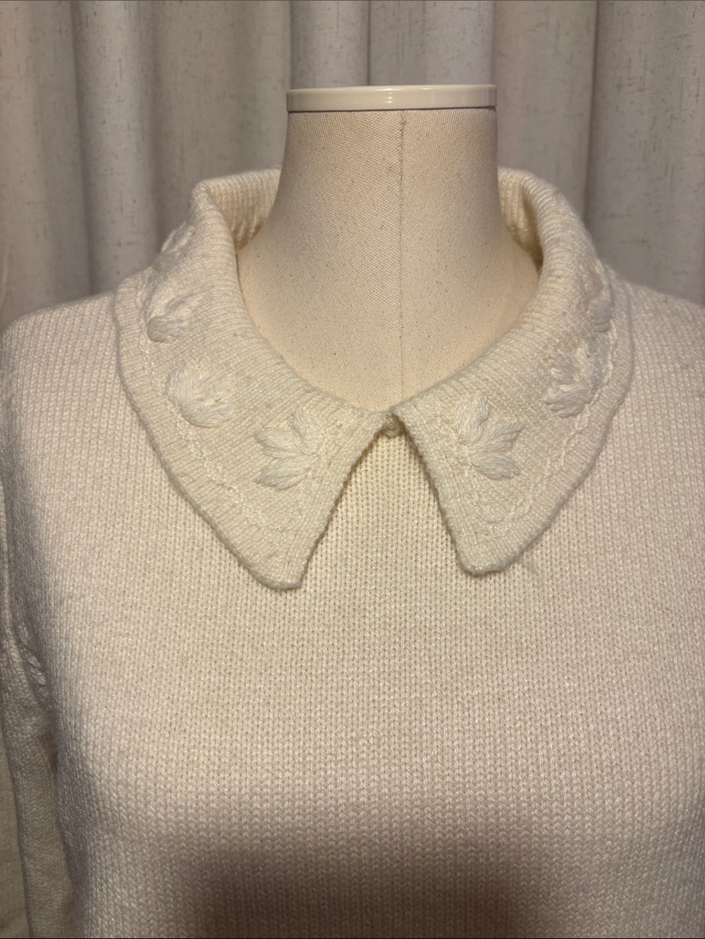 Joie Ivory Floral Embroidered Collared Sweater NWT M - Picture 3 of 9